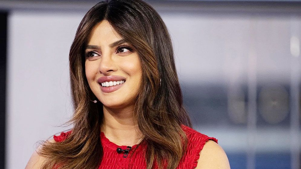 দেশিগার্ল খ্যাত অভিনেত্রী প্রিয়াংকা চোপড়া। ফাইল ছবি